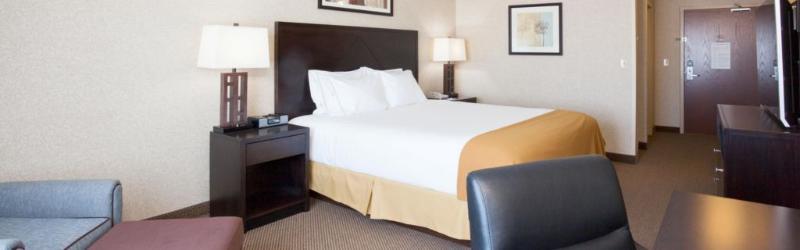 Holiday Inn Express Hotel & Suites Grand Forks By Ihg Exterior photo